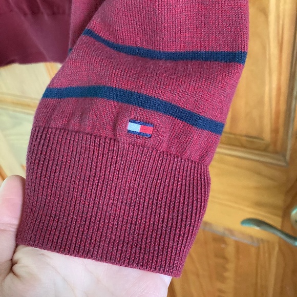 Men’s size medium gently used Tommy Hilfiger burgundy and navy striped sweater - Picture 3 of 7